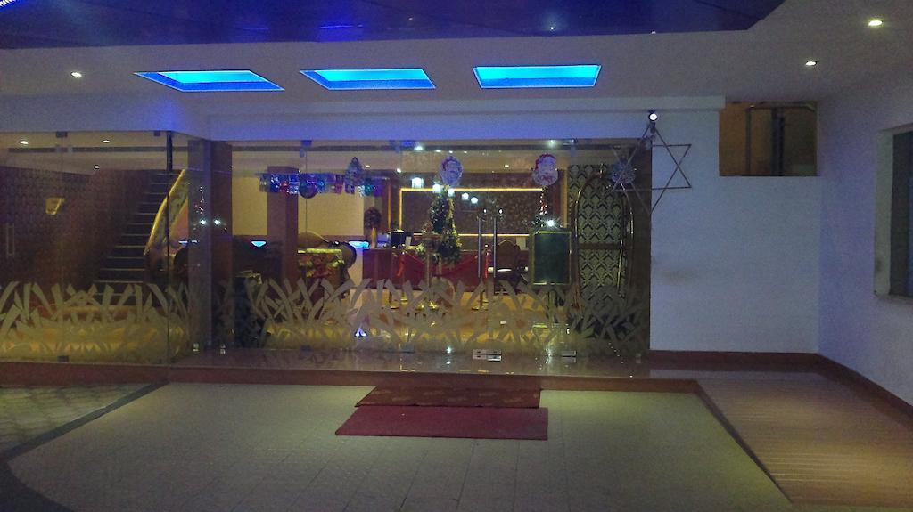 Hotel Sea Palace Kollam Exterior foto